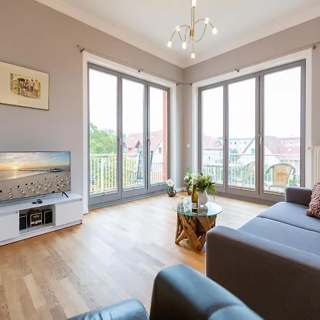 App 6 Apartment